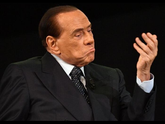 Berlusconi, siamo a anticamera dittatura