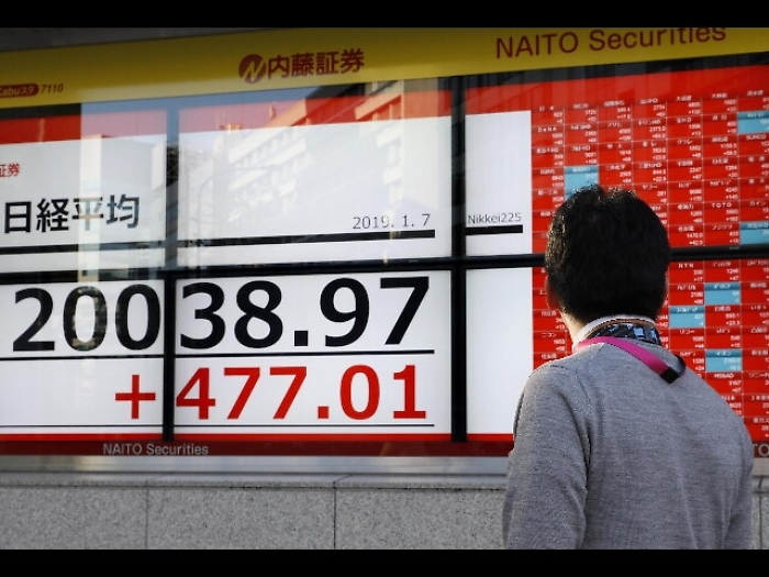 Oro: in rialzo a 1.313,46 dollari