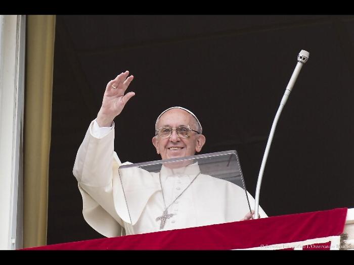 Papa: no a uso religione contro i deboli