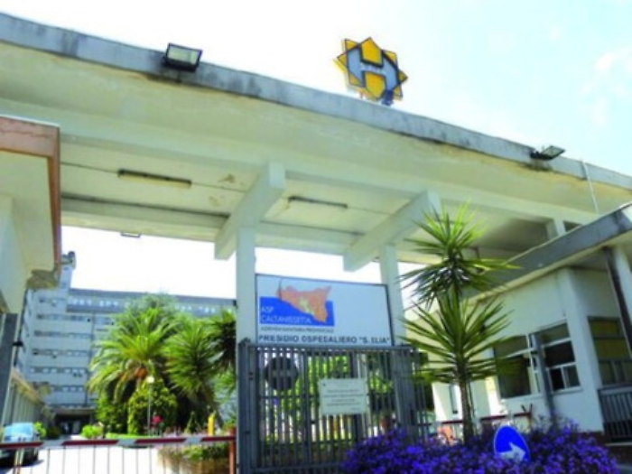 San Cataldo, giovane in coma dopo aver rischiato di annegare in piscina