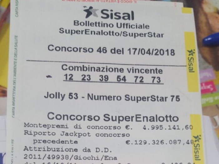 Ha vinto con due &ldquo;strisce&rdquo; da 21 euro 