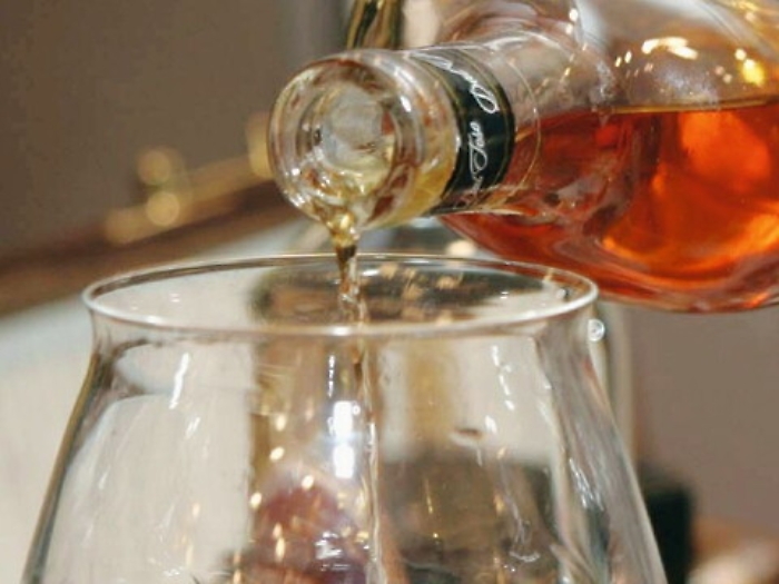 La grappa siciliana vuole la scena....e la conquister&agrave;