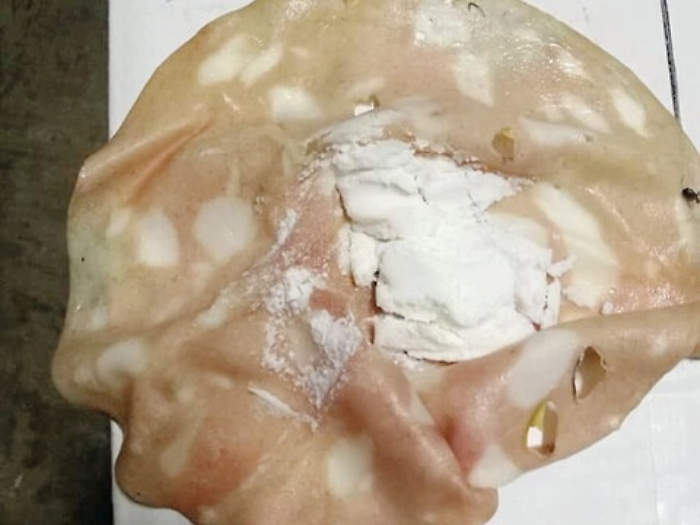 San Michele di Ganzaria,  mortadella al veleno per uccidere cani: uno &egrave; gi&agrave; morto