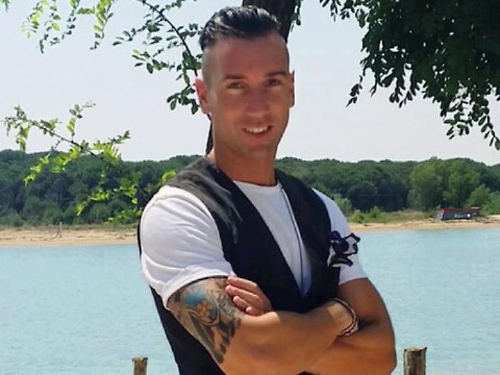 La scalata di Danilo: da cameriere a manager che a Catania cerca giovani pasticceri 