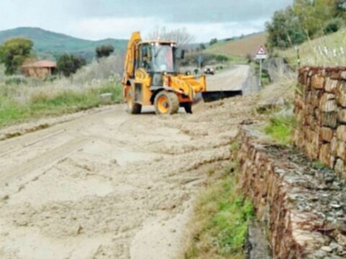 Smottamento sulla Statale 575, la strada non &egrave; chiusa