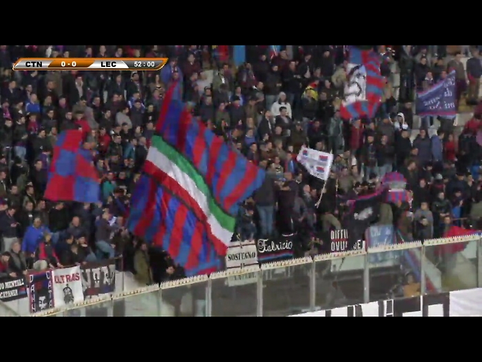 Sequestrate torce e mazze prima di Lecce Catania 