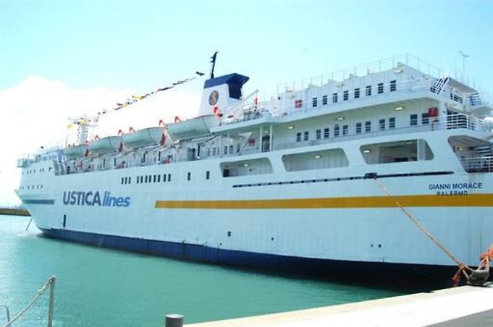 Ustica Lines, denaro e regali ai politici: 14 avvisi di garanzia, uno &egrave; per Crocetta