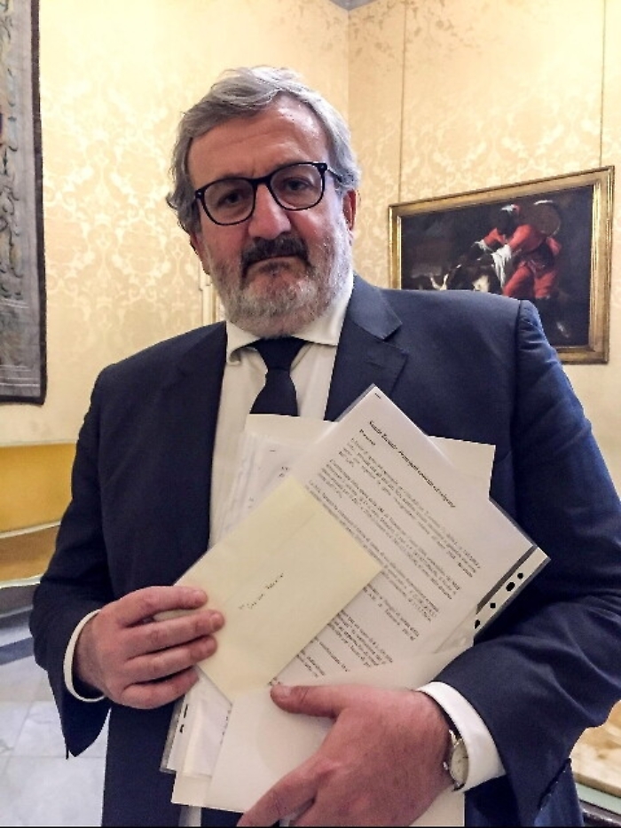 Pd:Emiliano,congresso? Anche carte bollo