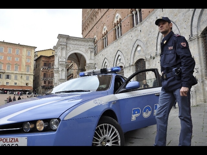 Lettera con proiettili a prefetto Siena