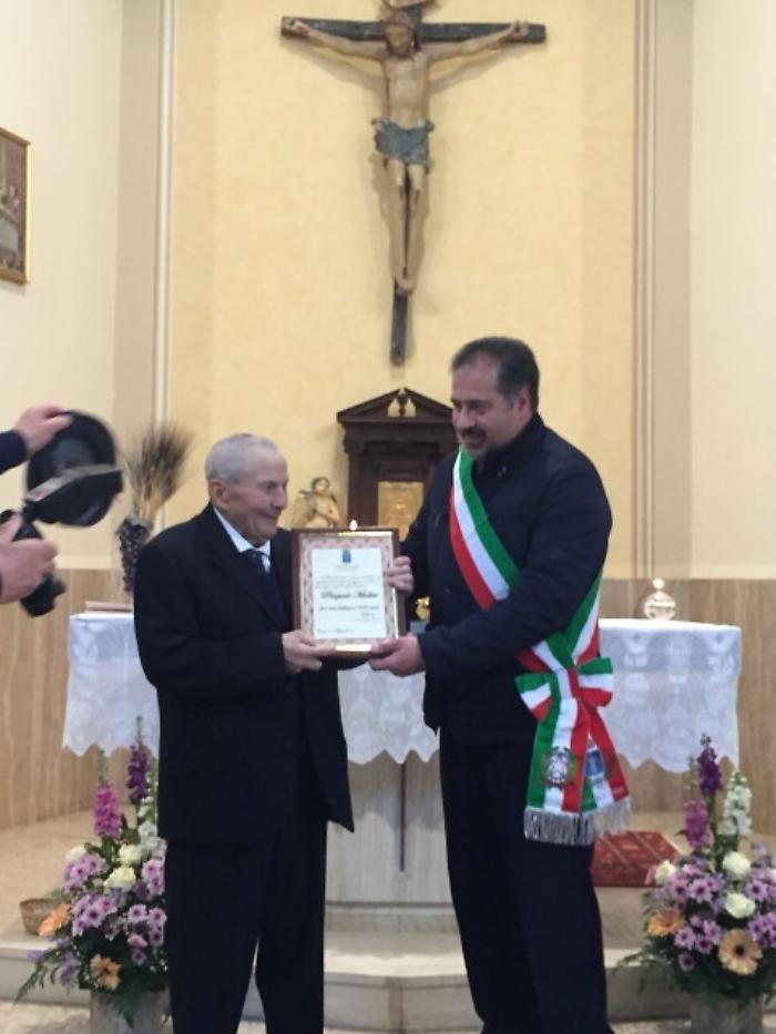 Dopo sisma a 100 anni vuole tornare casa