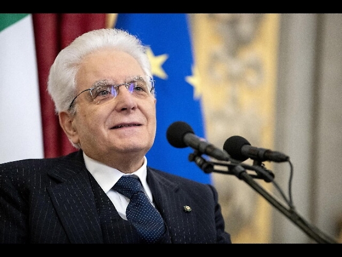 Mattarella in Giordania a campo profughi