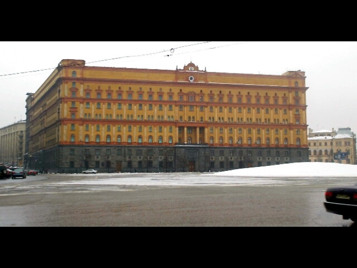 Talpa russo dossier Trump trovato morto