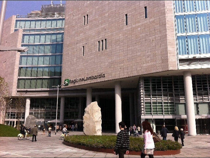 Rissa a Milano: pm, carcere per 5