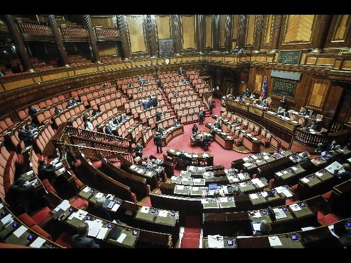 Banche: ok Senato a mozione unitaria