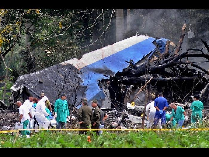 Aereo caduto, Messico sospende compagnia