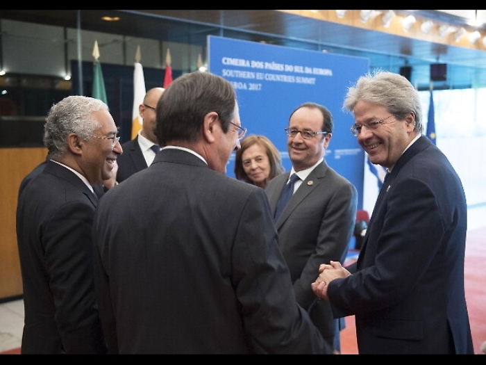 Ue: Gentiloni, favorire crescita