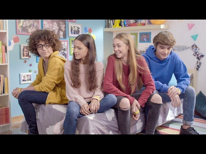 Jams, prima serie tratta molestie minori