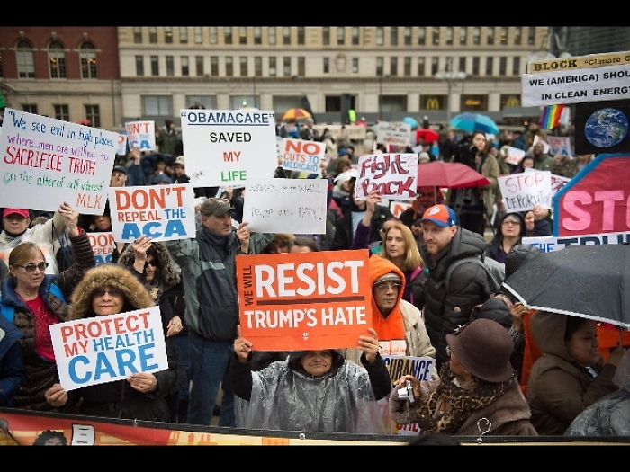 Popolo anti-Trump torna in piazza a Ny