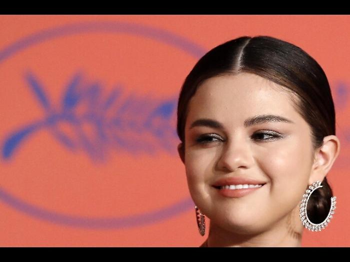 Selena Gomez, terrorizzata dai social