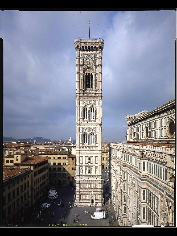 Fulmine su campanile Giotto,duomo a buio
