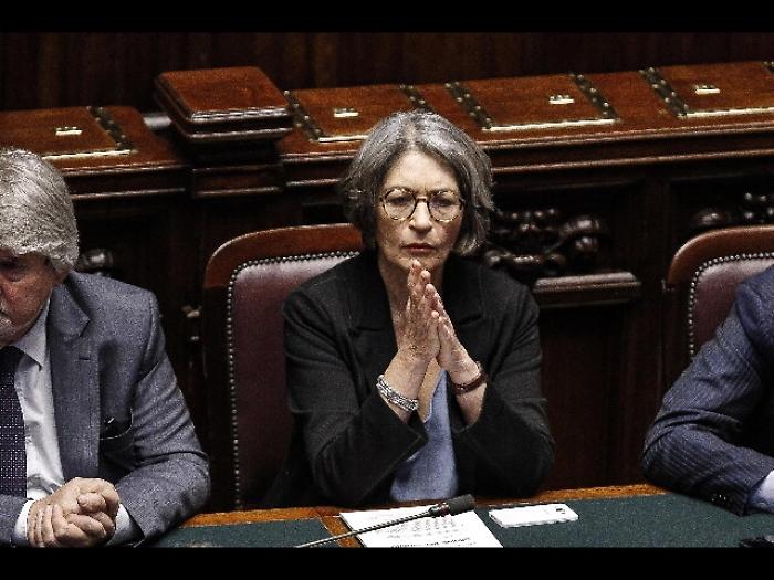 La Cassazione: &laquo;Accusare di &ldquo;inciucio&rdquo; non &egrave; diffamatorio&raquo;