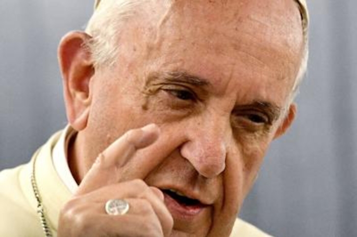 Eutanasia: Papa incontra pap&agrave; Alfie, fare di tutto per custodire vita