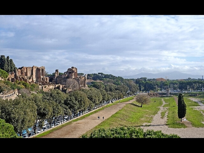 Fendi sfila sul Palatino il 4 luglio
