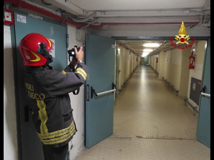Reparto San Martino evacuato per fumo