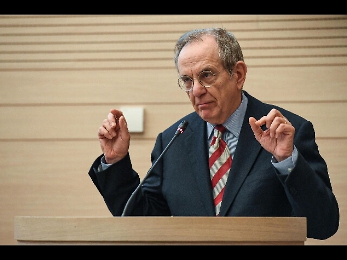 Spread Btp apre stabile a 175,3 punti