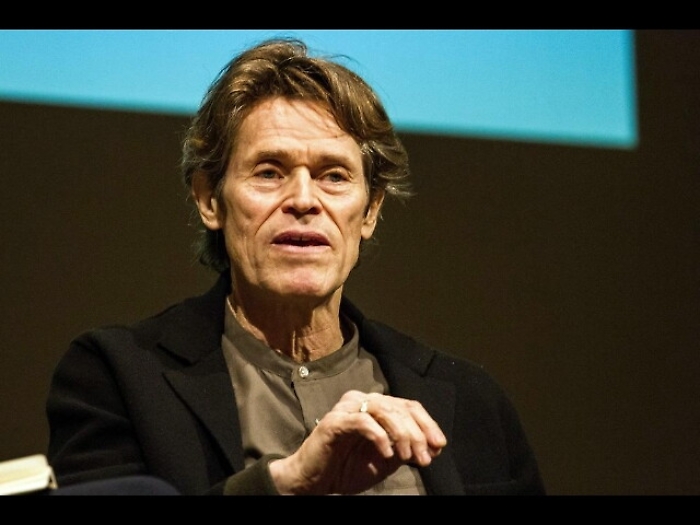 Dafoe, io a Napoli in scena senza volto