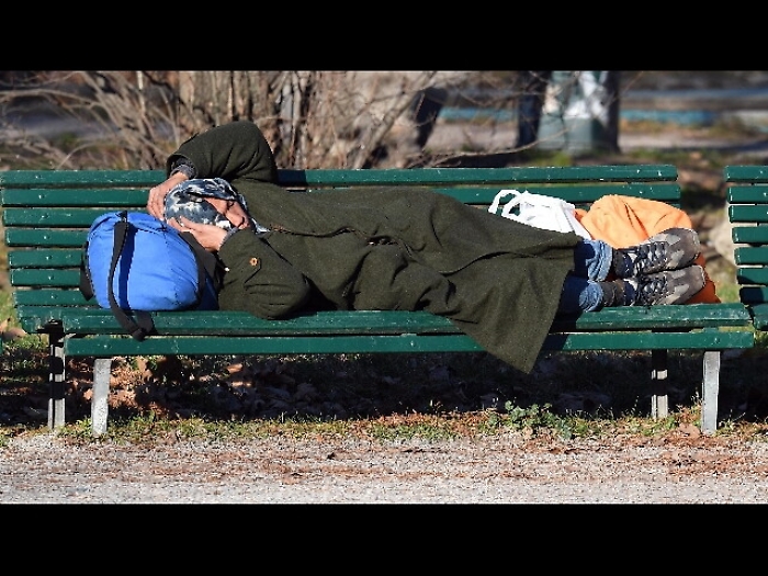 Freddo uccide clochard a Genova