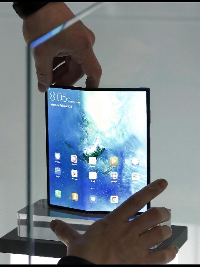 Huawei: Wsj,75 miliardi di aiuti statali