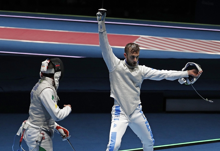 Olimpiadi,  l'acese Daniele Garozzomedaglia d'oro nel fioretto individuale