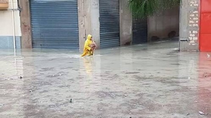 Maltempo, Licata allagata. Il sindaco su Fb ai cittadini: &laquo;Non uscite di casa&raquo;