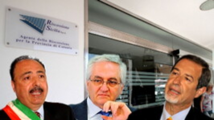 Riscossione Sicilia, 9 dipendenti indagati per abuso d'ufficio: agevolazioni per tre deputati in debito con il Fisco