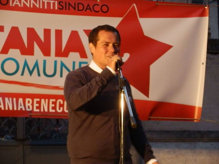 IANNITTI E' COMUNISTA FINO A QUANDO NON GLI RUBANO LA MOTO