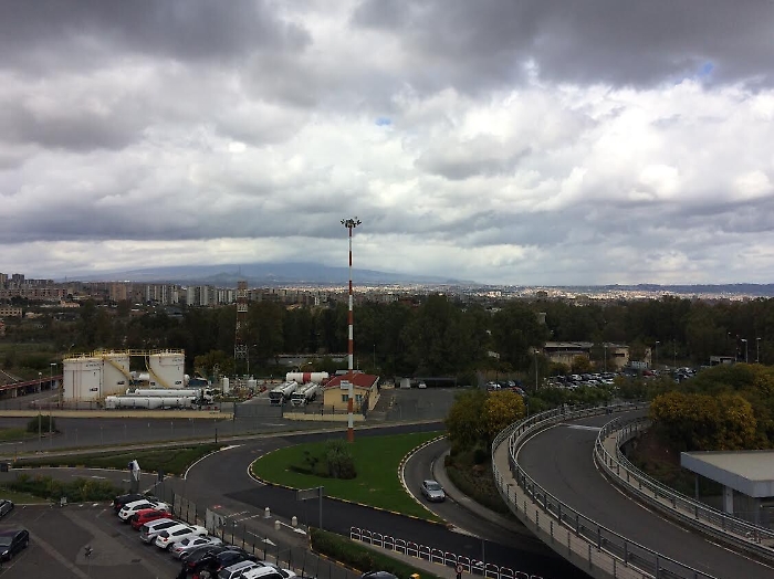 Aeroporto di Catania, l'Aeronautica cede 9 ettari di terreno e la ex caserma alla Sac