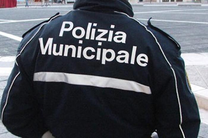 Campobello di Mazara, vigile urbano aggredito: ricoverato in ospedale