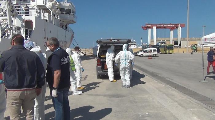Sbarco a Pozzallo, Polizia arresta due presunti scafisti