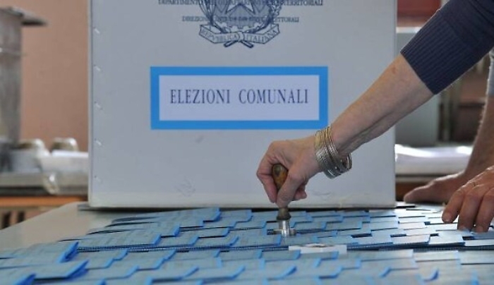 Comunali:  affluenza in calo, ma a Mazzarrone &egrave; record di votanti