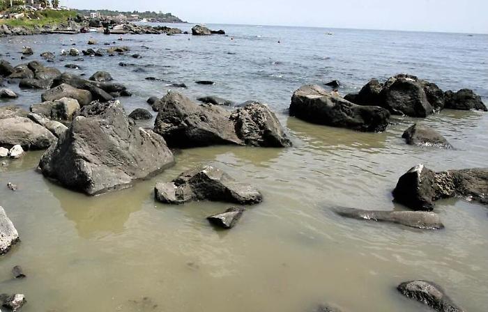Scarsa depurazione, allarme inquinamento per il mare siciliano