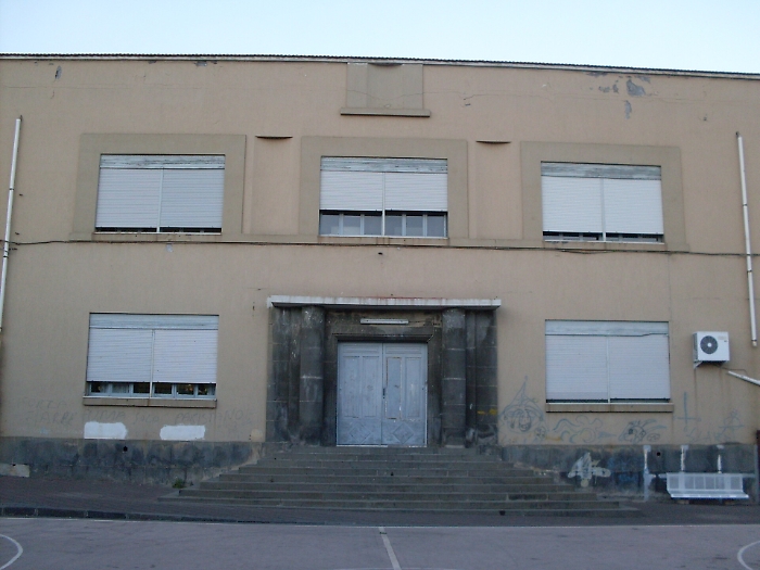 Sospetta meningite a Mascali, sindaco chiude scuola per disinfestazione