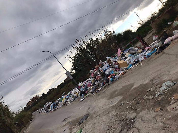 Partinico, rifiuti e ratti ovunque: &egrave; emergenza