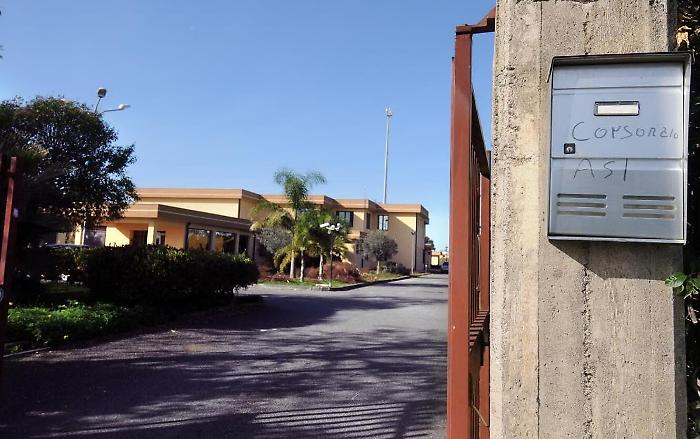 Abuso e falso, Gip sospende due funzionari dell'Asi di Catania