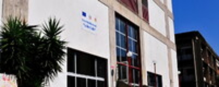 Catania, studenti liceo Galilei tentano occupazione e bloccano uscita docenti 