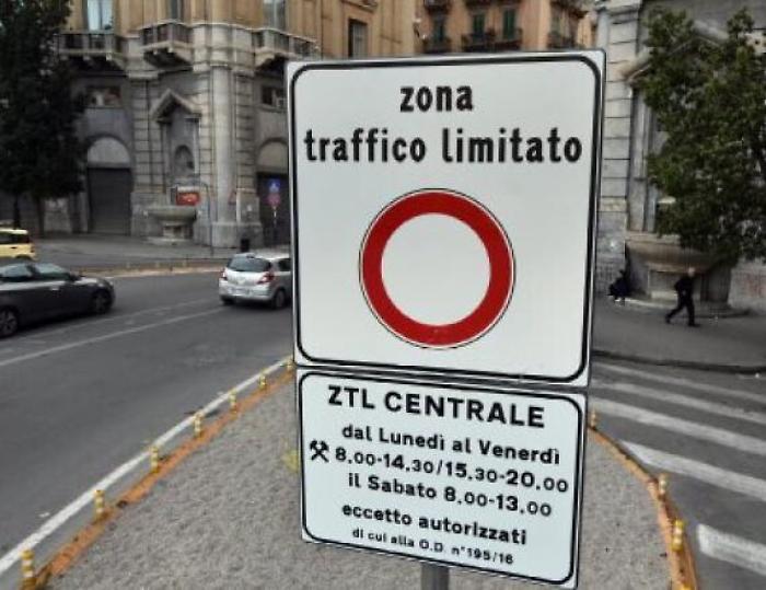 Settimana Santa a Palermo: stop alla Zona a traffico limitato diurna tra il 2 e il 4 aprile, sospesi i varchi elettronici