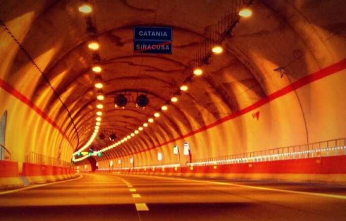 Incidente dentro galleria Catania-Siracusa: diversi i feriti