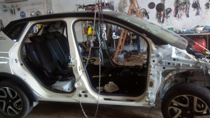 Auto rubate, smontate, riassemblate e rivendute in autosaloni: 12 arresti a Misilmeri