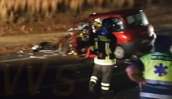 Notte tragica sulla statale Catania-Gela, auto contro camion: un morto e 5 feriti