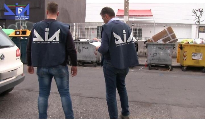 Indagine "Garbage affair", patteggia ex ragioniere del Comune di Catania